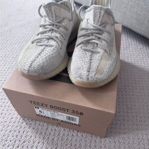 Adidas Yeezy Boost 350 V2 Sneakers - Cream and Tan